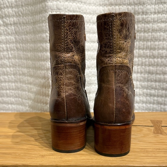 DIBA TRUE West Haven Vintage Distressed Brown Leather Boots size 6.5 MSRP $175 - Picture 6 of 9